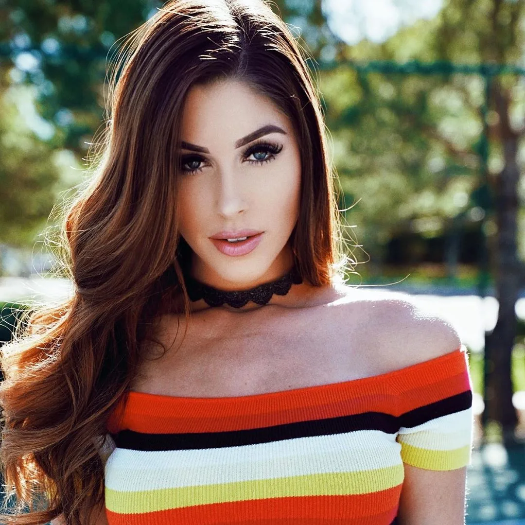 Dani Lang photo 12 — Glamour Model, Race Queen, American