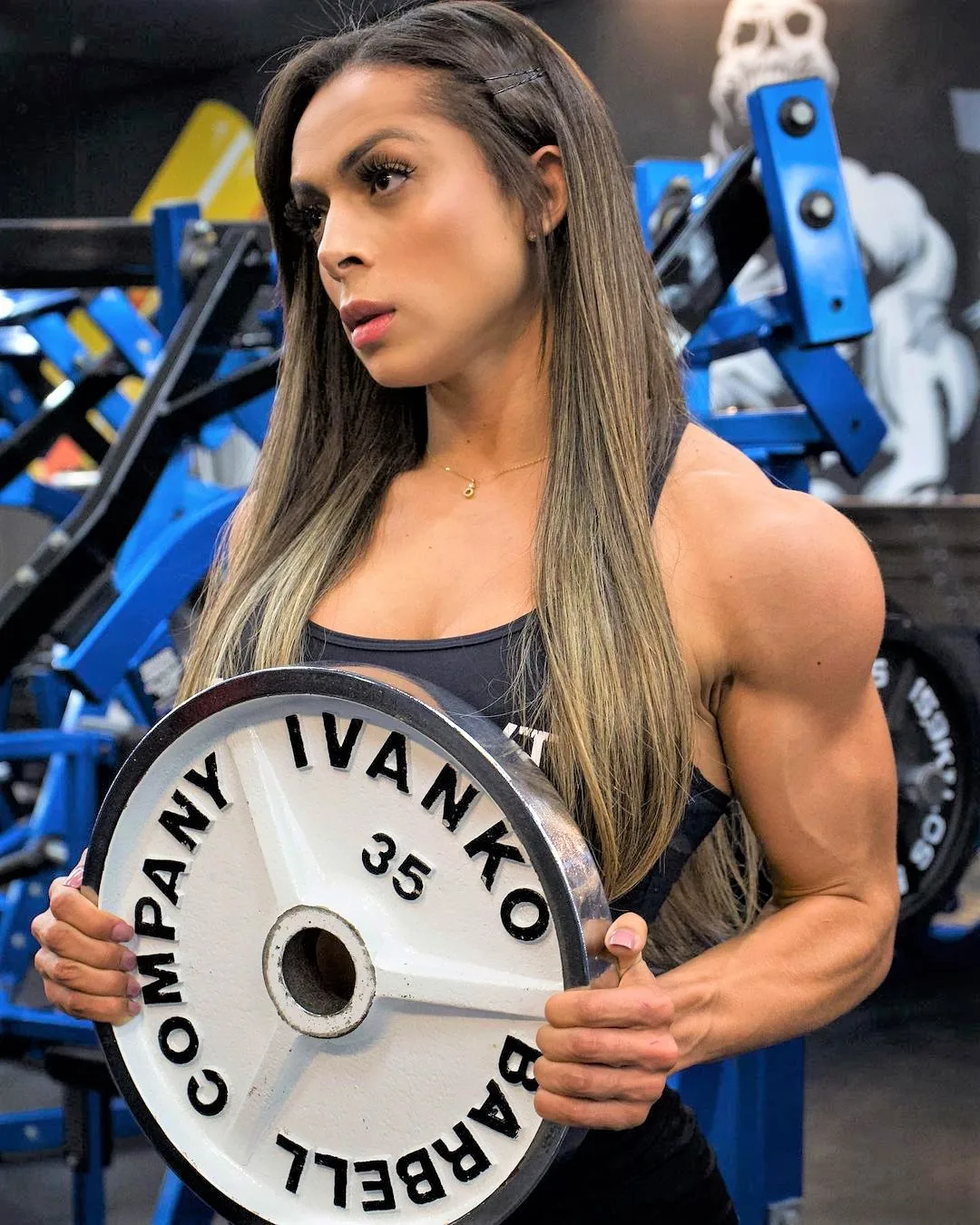 Daniele Mendonca photo 16 — Bodybuilder, Fitness Model, Fitness Trainer, Influencer, Brown