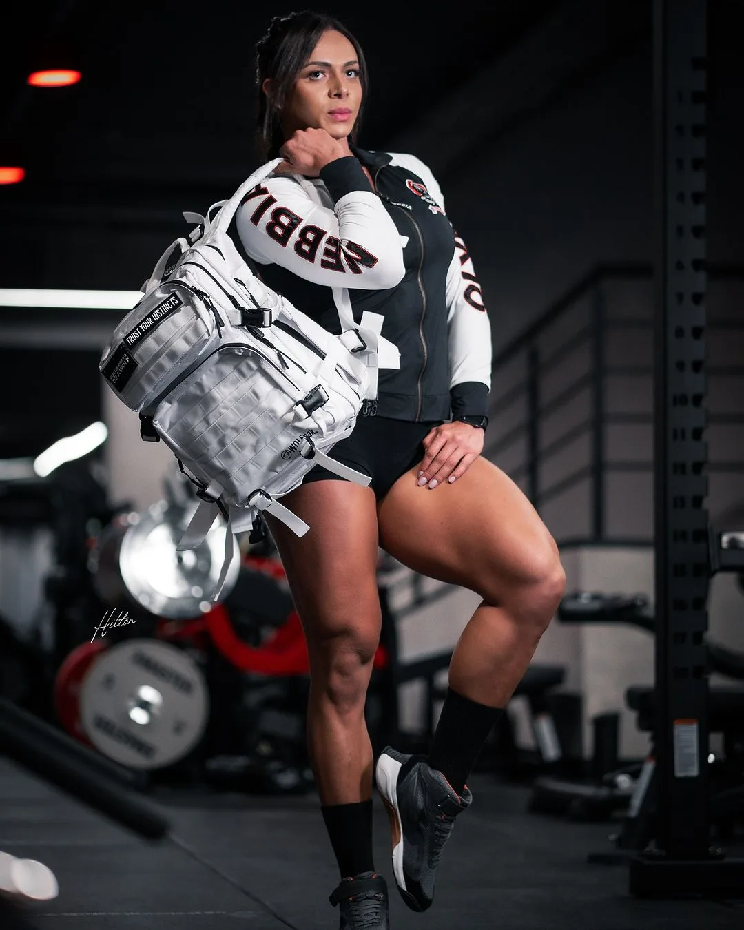Daniele Mendonca photo 9 — Brown, Muscular