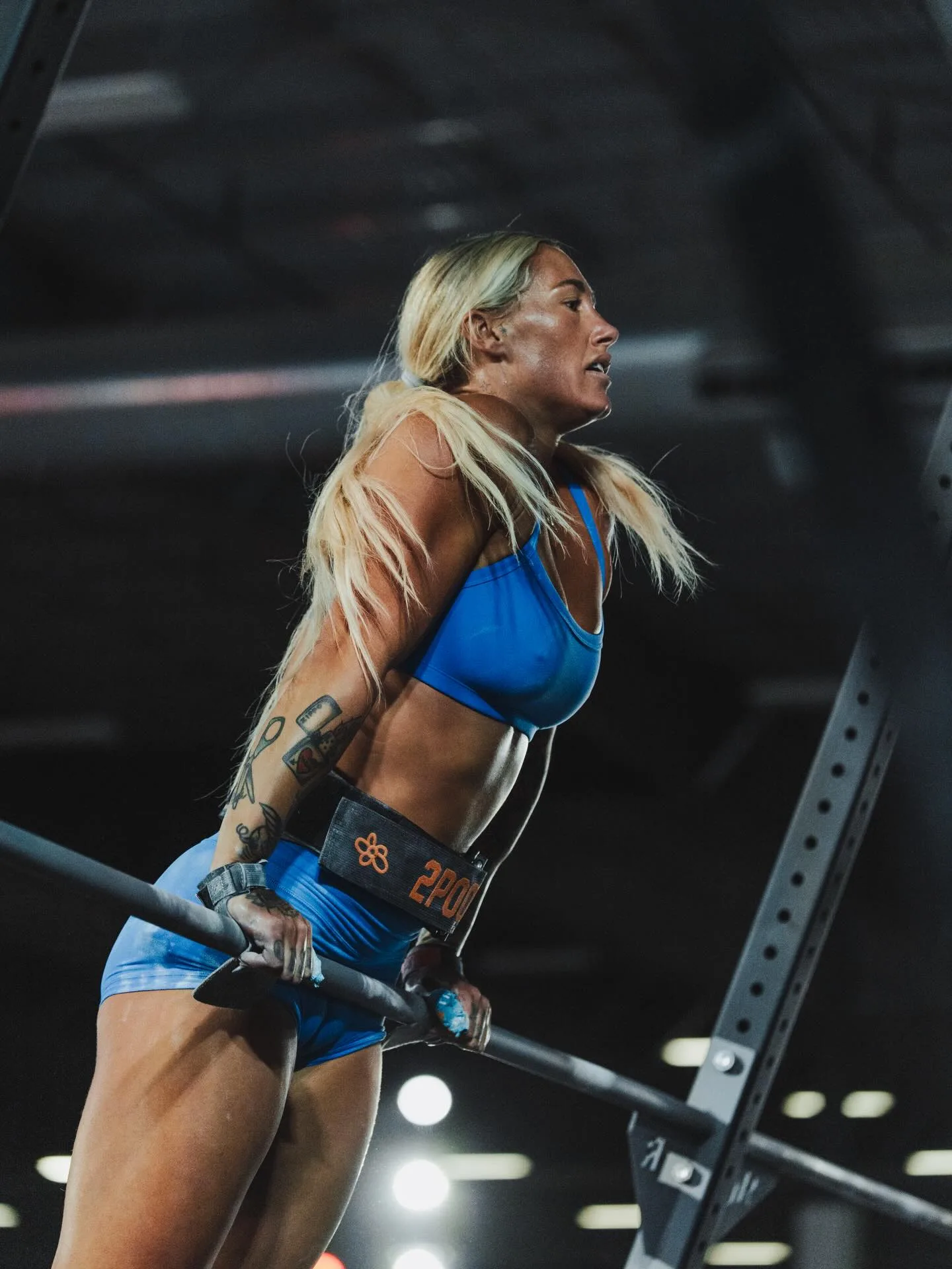 Danielle Brandon photo 9 — Athletic, Blue