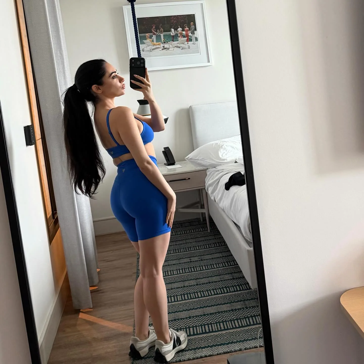 Danielle Levy photo 15 — Athletic, Brown