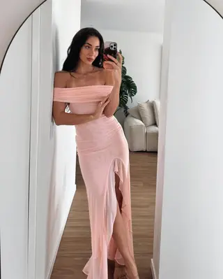 Danielle Robertson photo 14 — Brown, Athletic