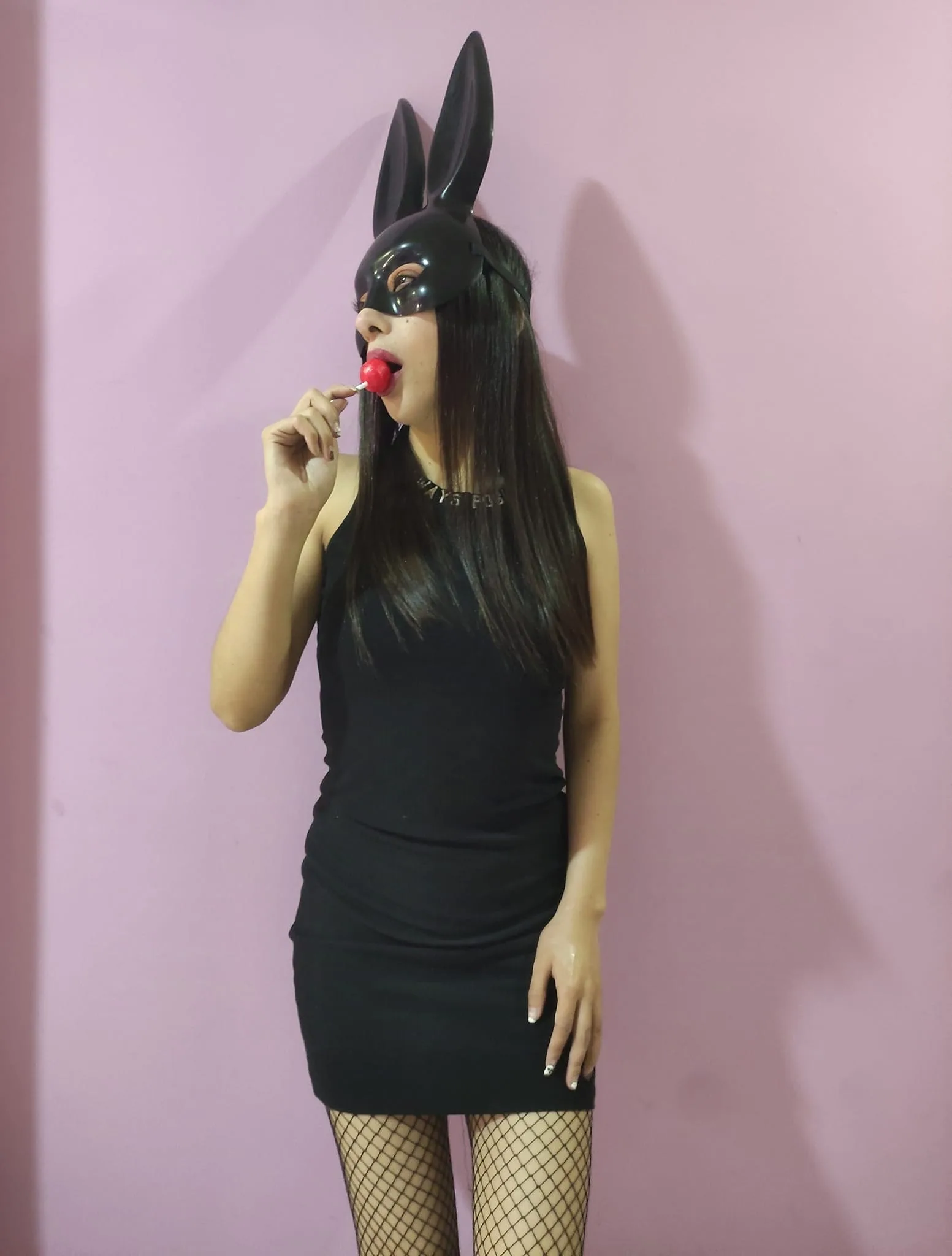 Danna Cardenas photo 2 — Black, Slim
