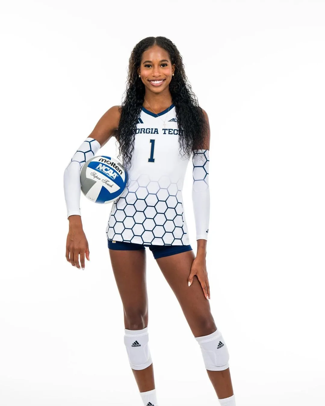 DeAndra Pierce photo 1 — American, Caucasian