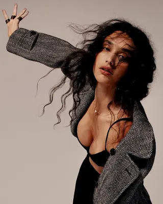 Debora Nascimento photo 5 — Latin, Actress, Glamour Model, Influencer