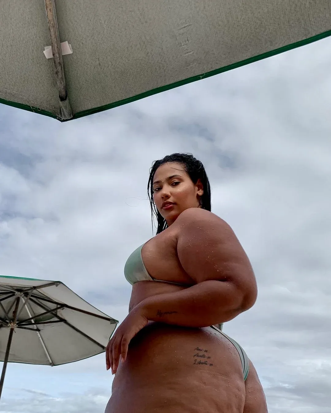 Deborah Sant photo 3 — Chubby, Brown
