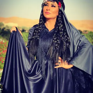 Deema Bayyaa photo 2 — Brown, Average