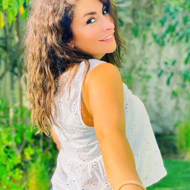 Deema Bayyaa photo 8 — Brown, Average