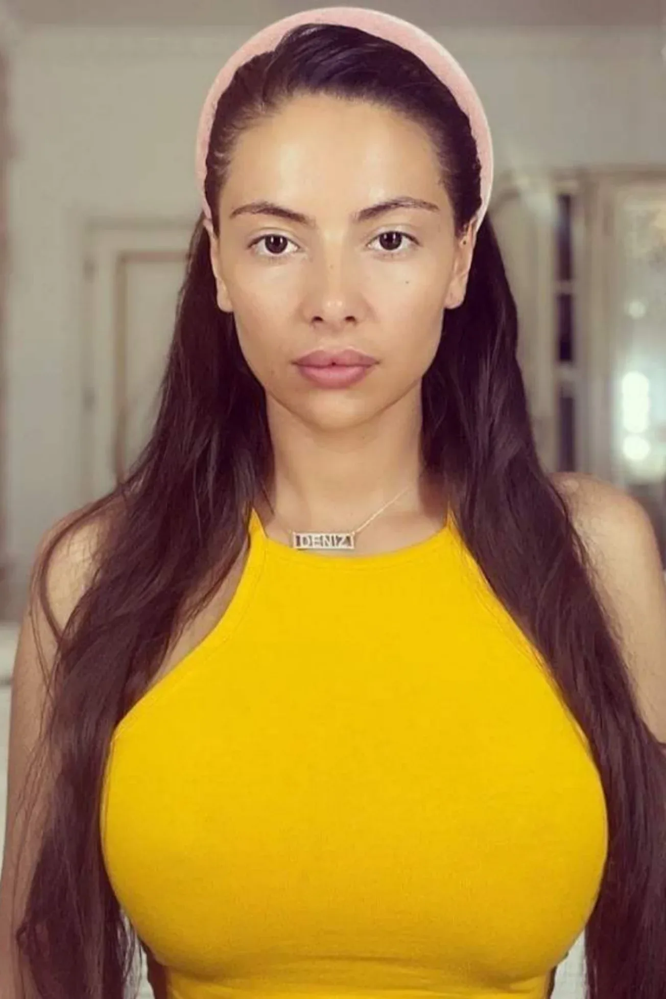 Deniz Brizo photo 4 — Brown, Mixed-race (primarily Asian)