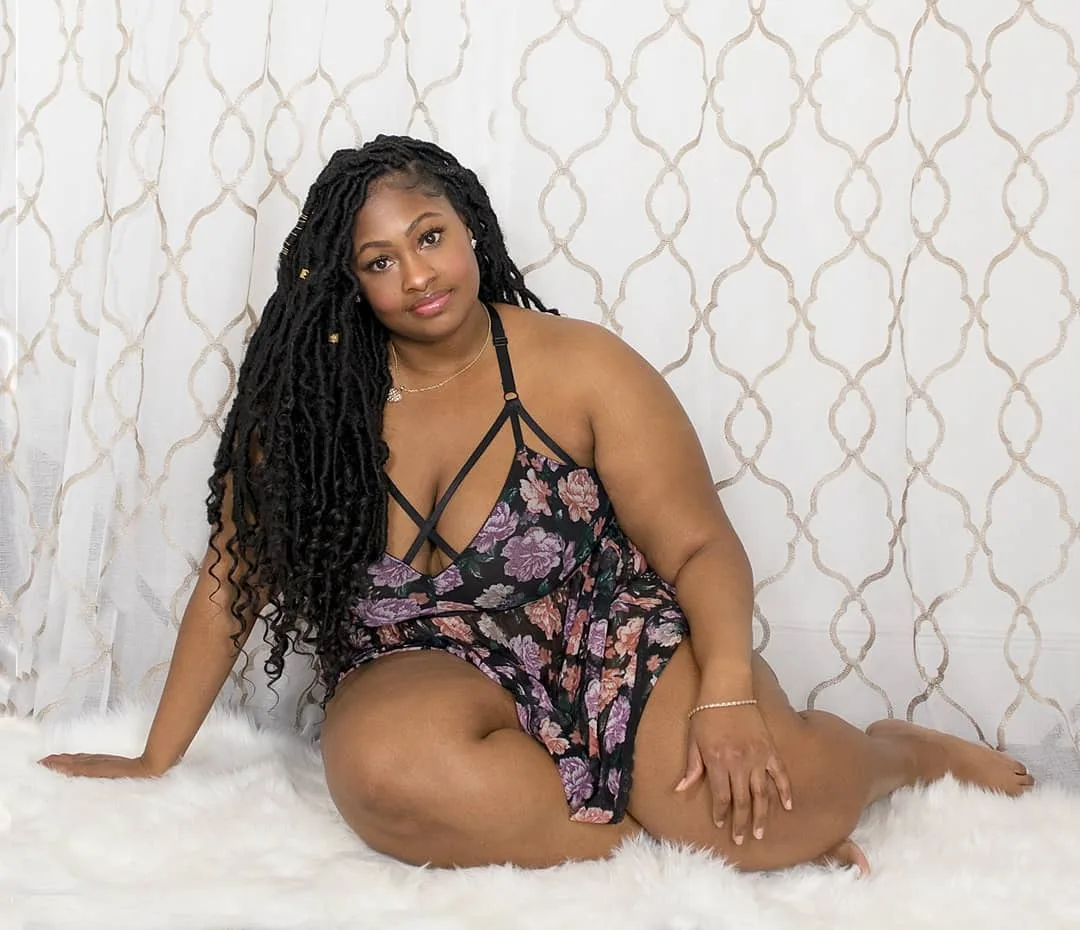 Devenie Sade photo 5 — American, Chubby