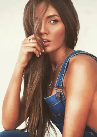 Diana Ivanova photo 2 — Blonde, Slim