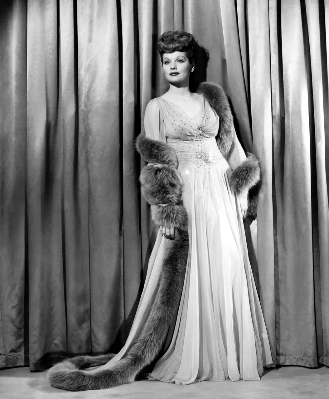 Diane Belmont photo 6 — Actress (former), Business Woman (former), Comedian (former), Director (former), Glamour Model (former), American