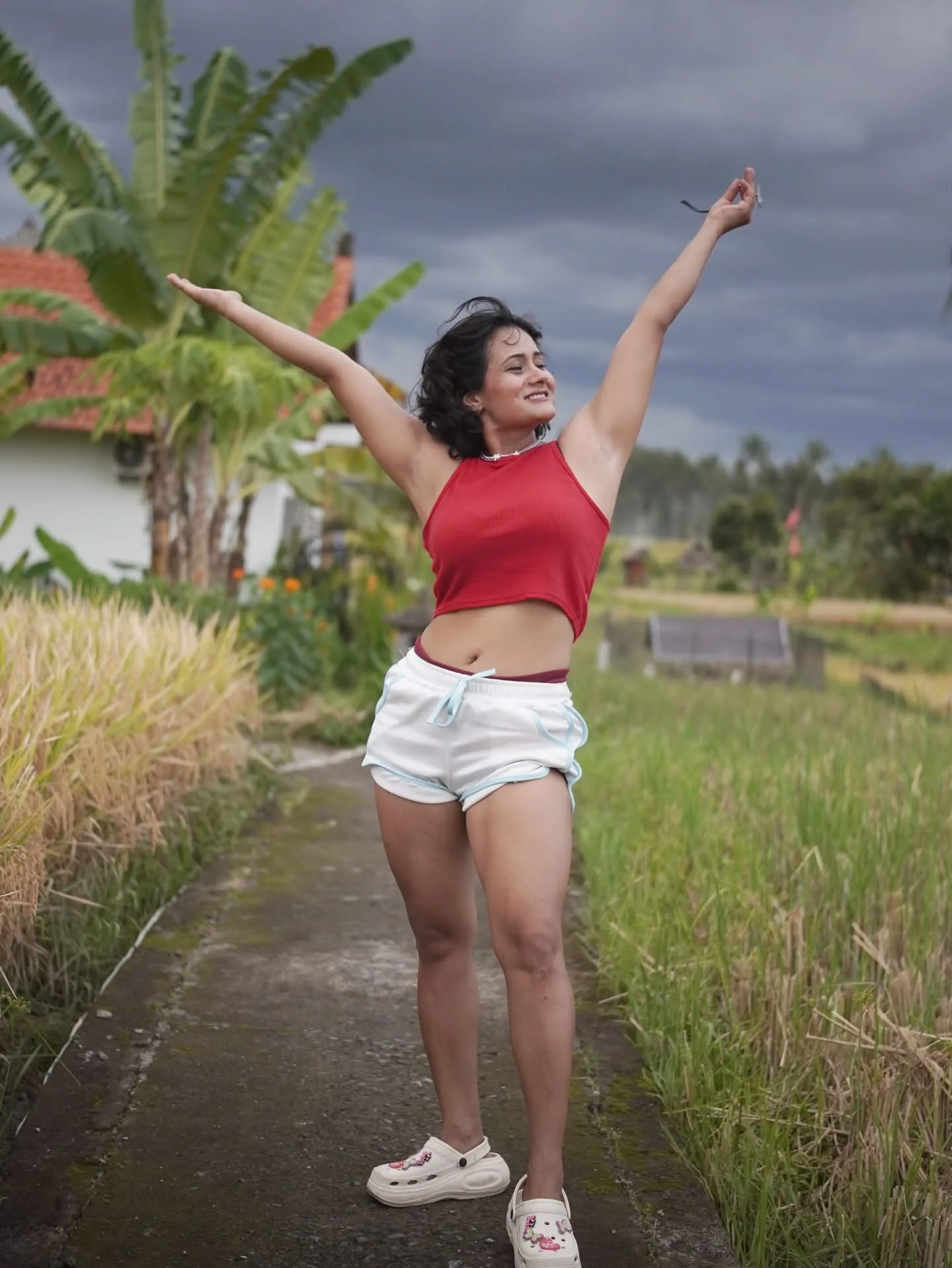 Dikshaa Bhatt photo 10 — Brown, Asian
