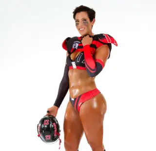 Dina Wojowski photo 2 — Black, Athletic