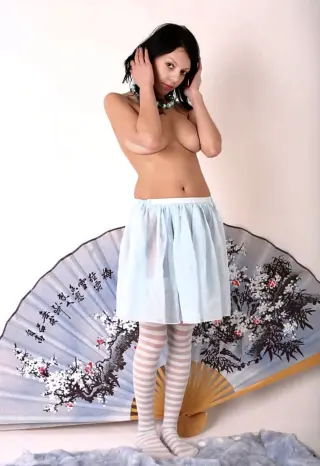 Dinara A photo 4 — Hazel, Mixed-race (primarily Caucasian)