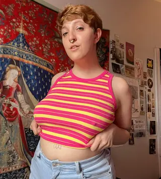 Ditzy Gitsie photo 12 — Adult Model, Camgirl, Northern Irish