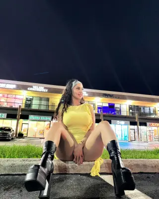 Diva Flawless photo 5 — Mixed-race (primarily Asian), Influencer, Musician, TikTok Star