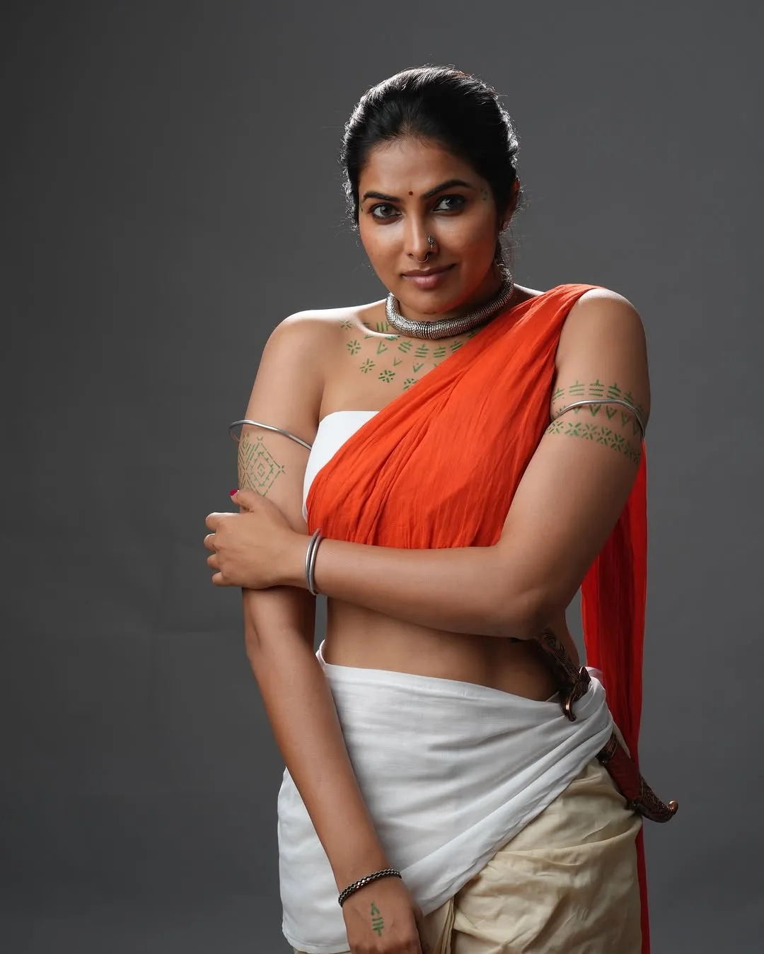 Divi Vadthya photo 9 — Athletic, Brown