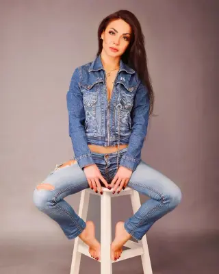 Dolly Shaheen photo 5 — Middle Eastern, Fashion Designer, Model, Musician
