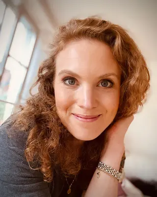 Dr. Nicole Haaf photo 8 — Grey, Caucasian