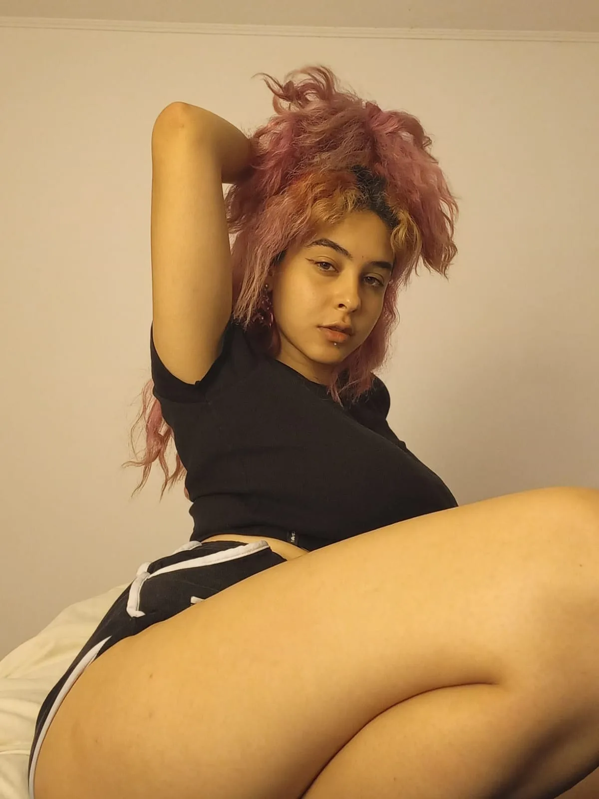 Dreianova — Camgirl, Venezuelan