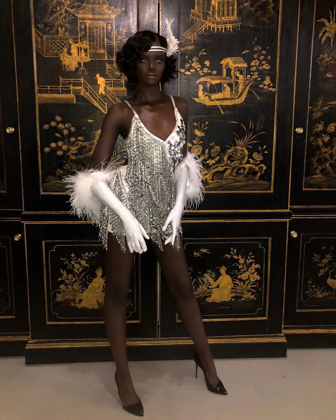 Duckie Thot photo 2 — Black, Average