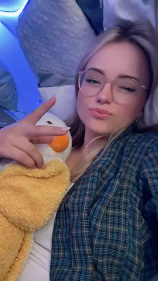 Easyemii photo 6 — German, Blonde