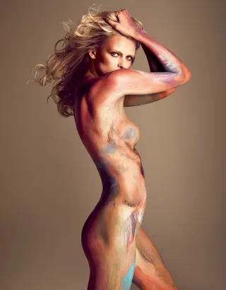 Edita Vilkeviciute photo 8 — Brown, Slim