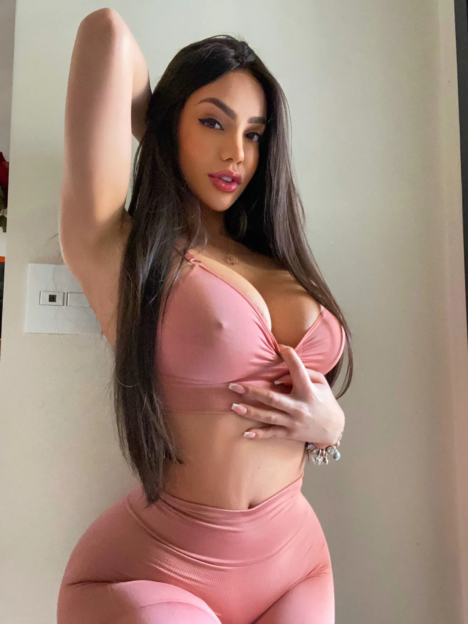 Eduarda Gomes photo 5 — Adult Model, Digital Creator, Glamour Model, Influencer, TikTok Star, Brazilian), (Portuguese