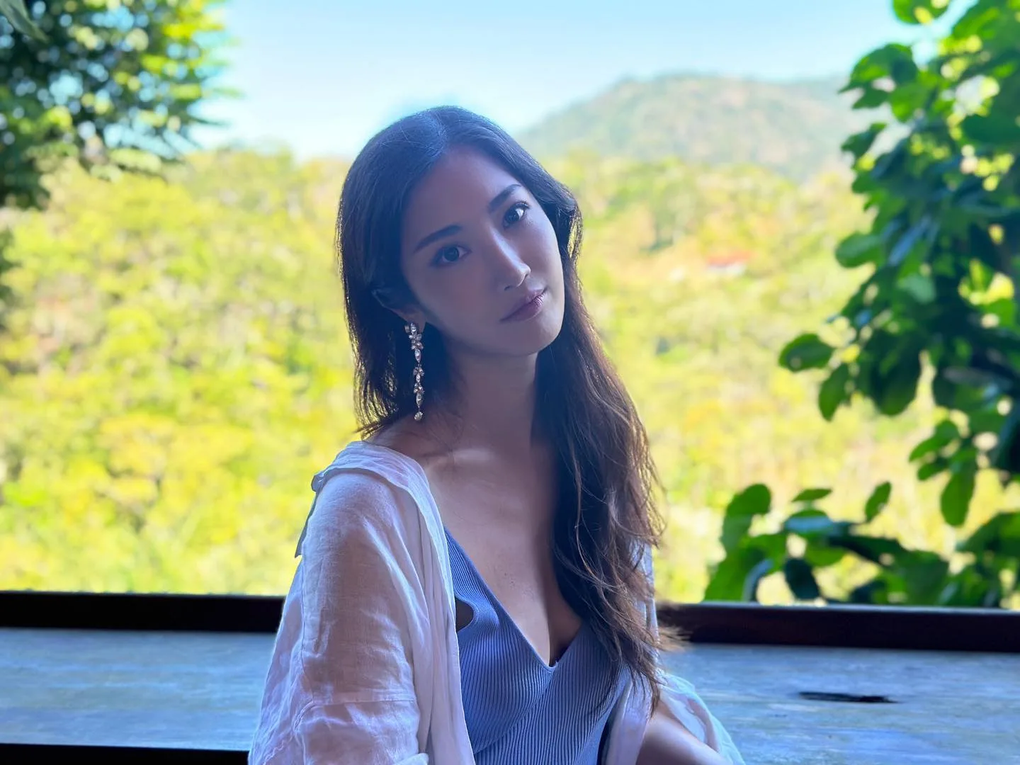 EJAE photo 10 — Brown, Asian
