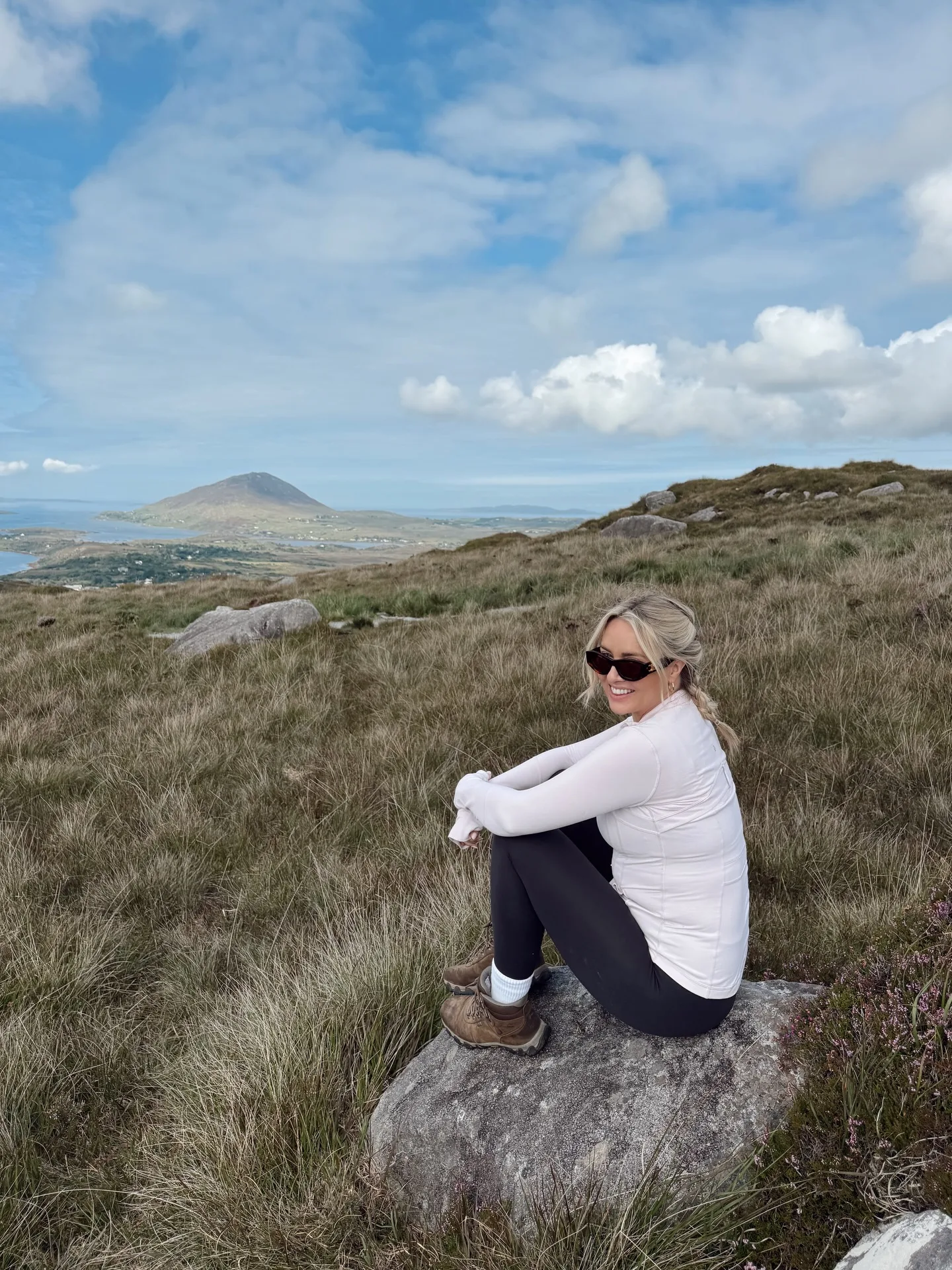 Eleanor Roper photo 8 — Blonde, Slim