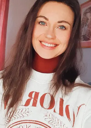 Elena ASMR photo 10 — Blue, Caucasian