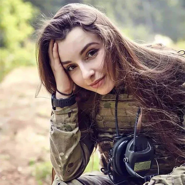Elena Deligioz photo 11 — Caucasian, Cosplayer, Glamour Model
