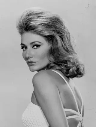 Elga Andersen photo 4 — Caucasian, Actress (former), Musician: Singer (former)