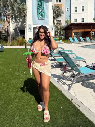 Eliana Ramirez photo 12 — Content Creator (Non-Adult), Glamour Model, Venezuelan),  (American