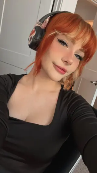 Elise Tails photo 6 — Activist, Cosplayer, Fetish Model, American