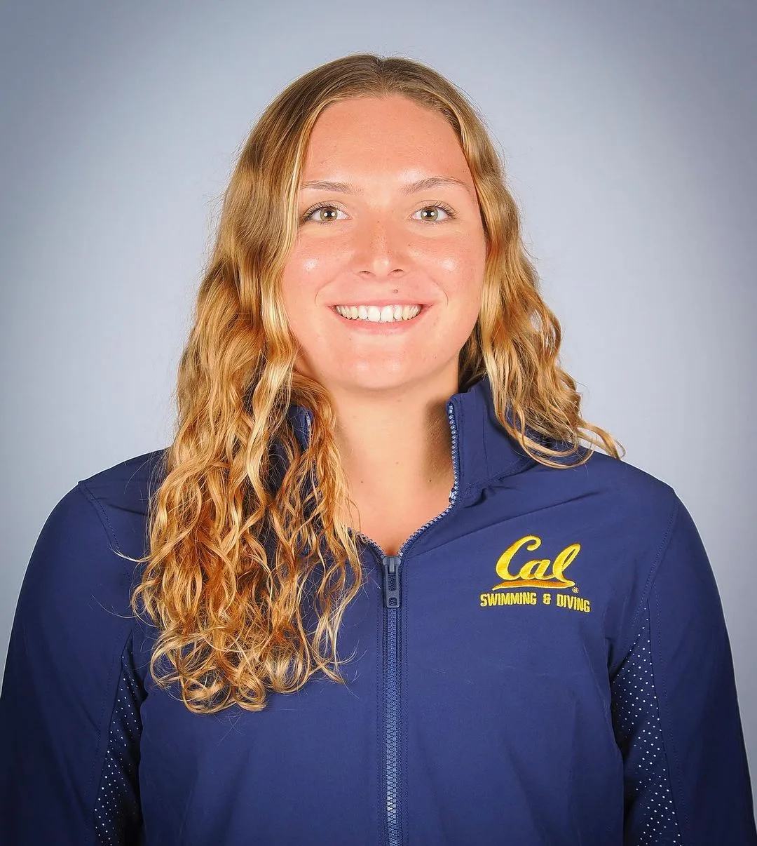 Ella Mazurek photo 2 — Caucasian, Sportswoman: Swimmer