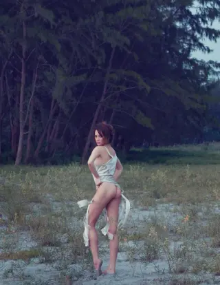 Ellen Adarna photo 10 — Brown, Mixed-race (primarily Asian)