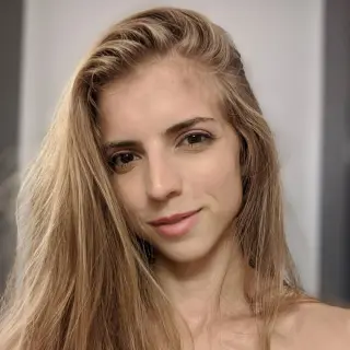 Emelie Crystal photo 13 — German, Blonde