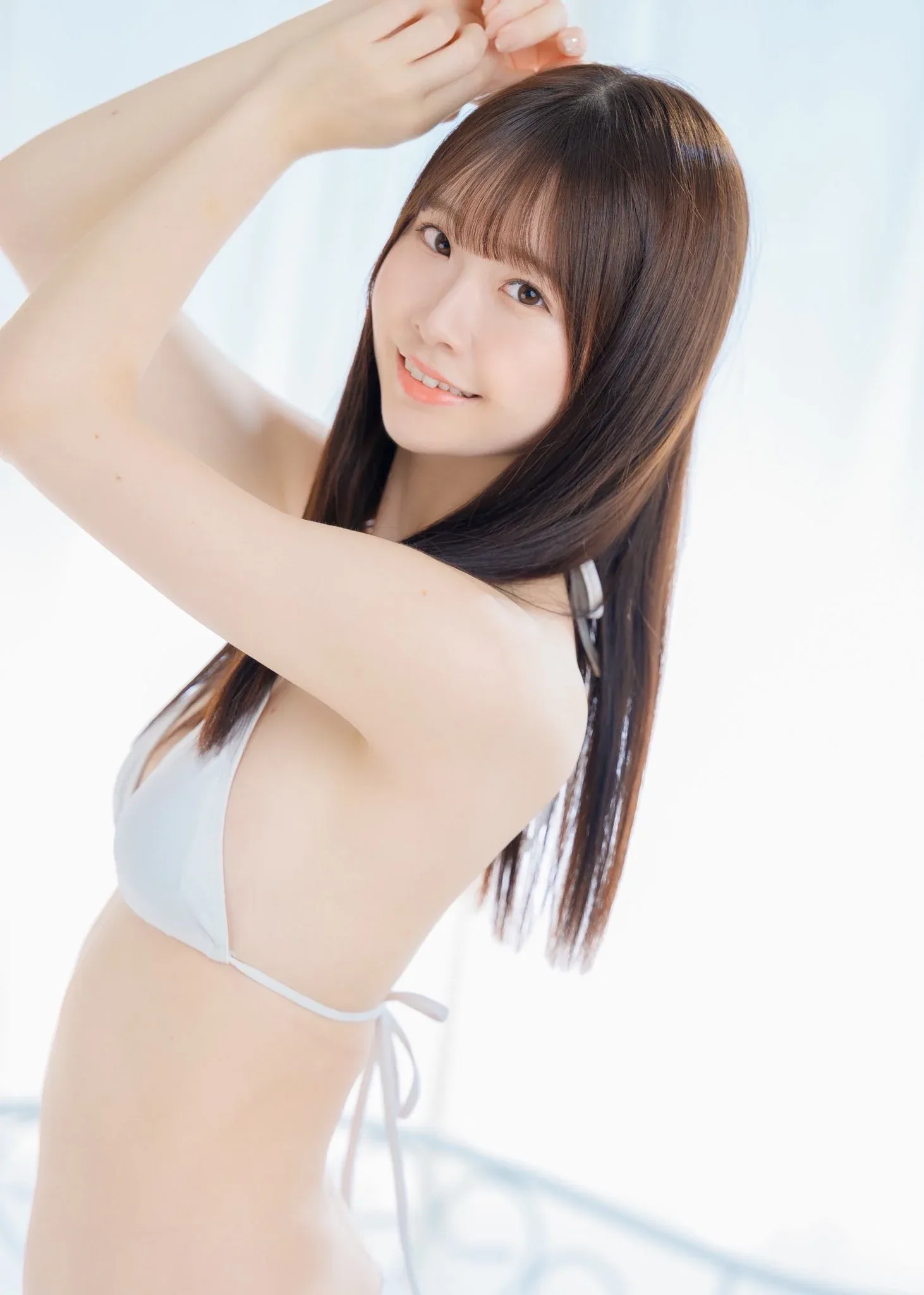 Emika Shirakami photo 19 — Japanese, Black