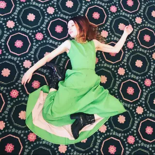 Emily Browning photo 8 — Brown, Slim
