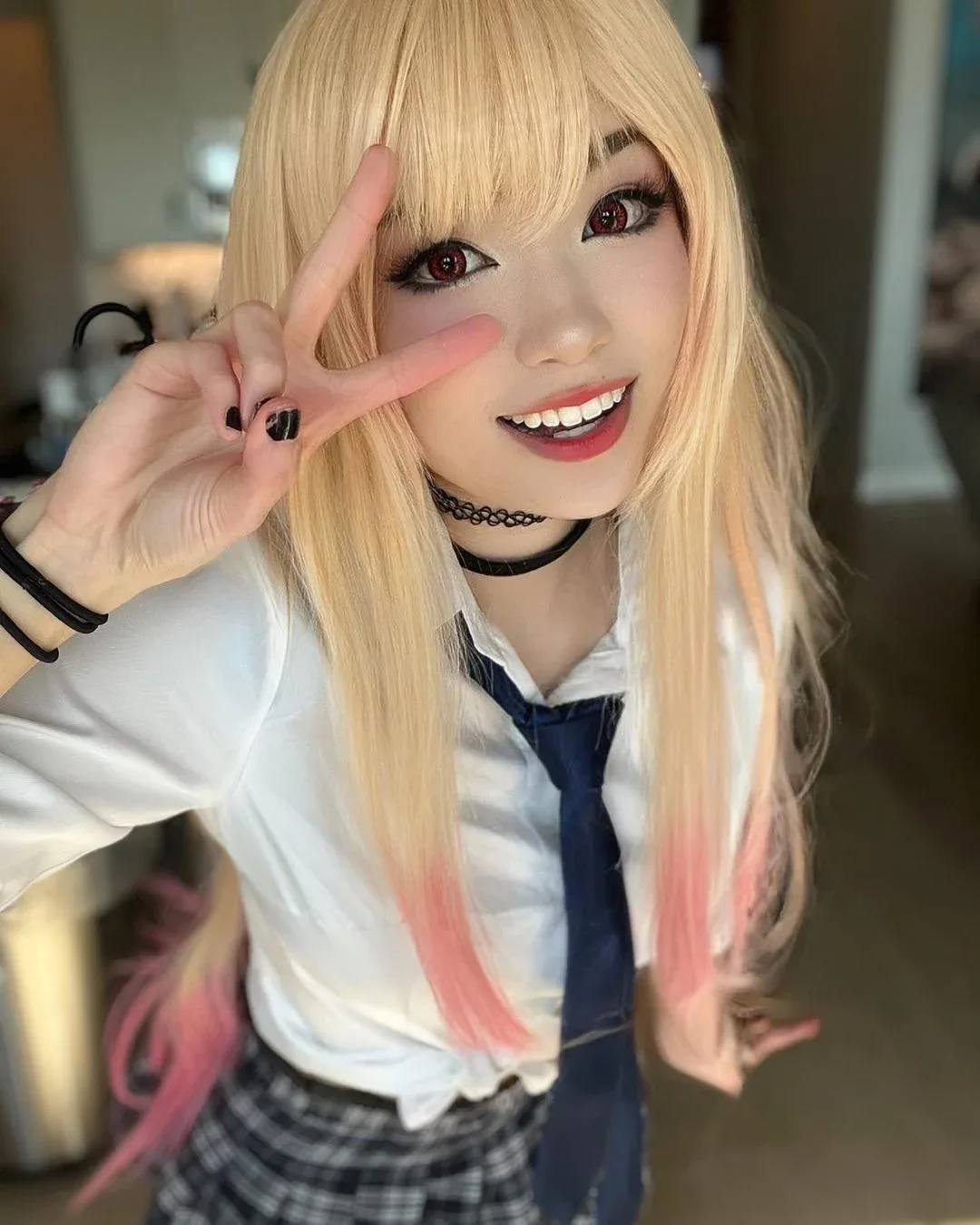 Emiru photo 16 — Brown, Mixed-race (primarily Asian)