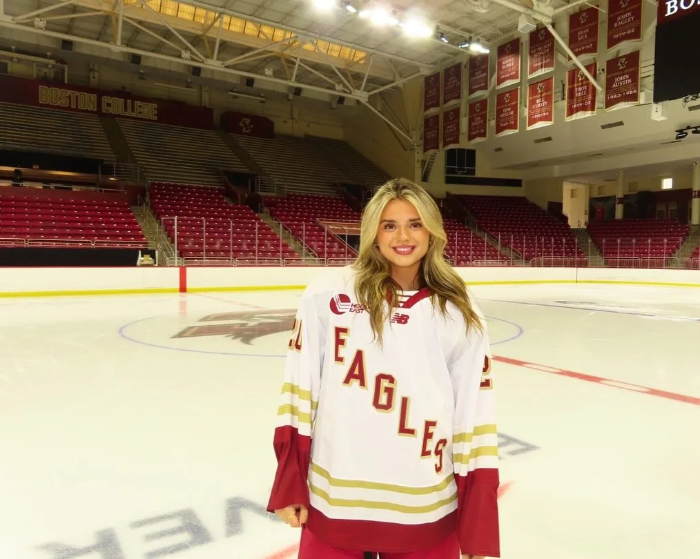 Emma Conner photo 4 — Brown, Caucasian