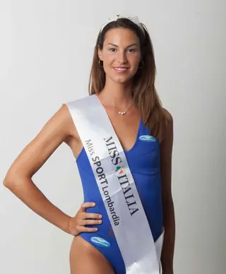 Emma Parigi photo 9 — Caucasian, Beauty pageant contestant (former), Model (former), TV Host
