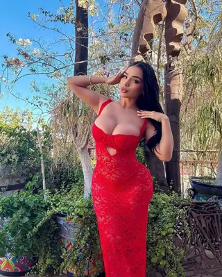 Emmeline Glam photo 2 — Brown, BBW