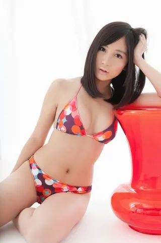 Erena Ono photo 18 — Actress (former), Gravure Idol (former), Musician (former), Musician:  J-pop Idol (former), Japanese
