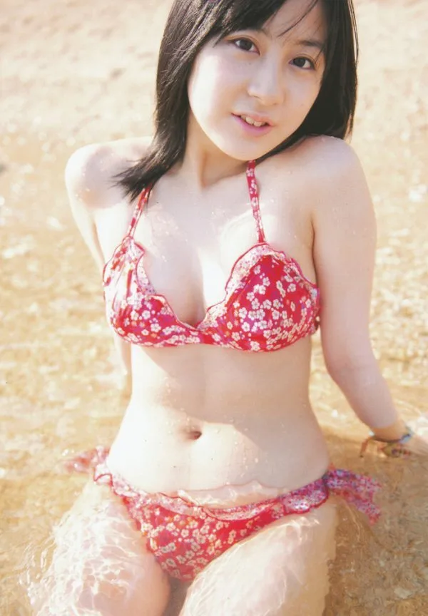 Erena Ono photo 9 — Actress (former), Gravure Idol (former), Musician (former), Musician:  J-pop Idol (former), Japanese