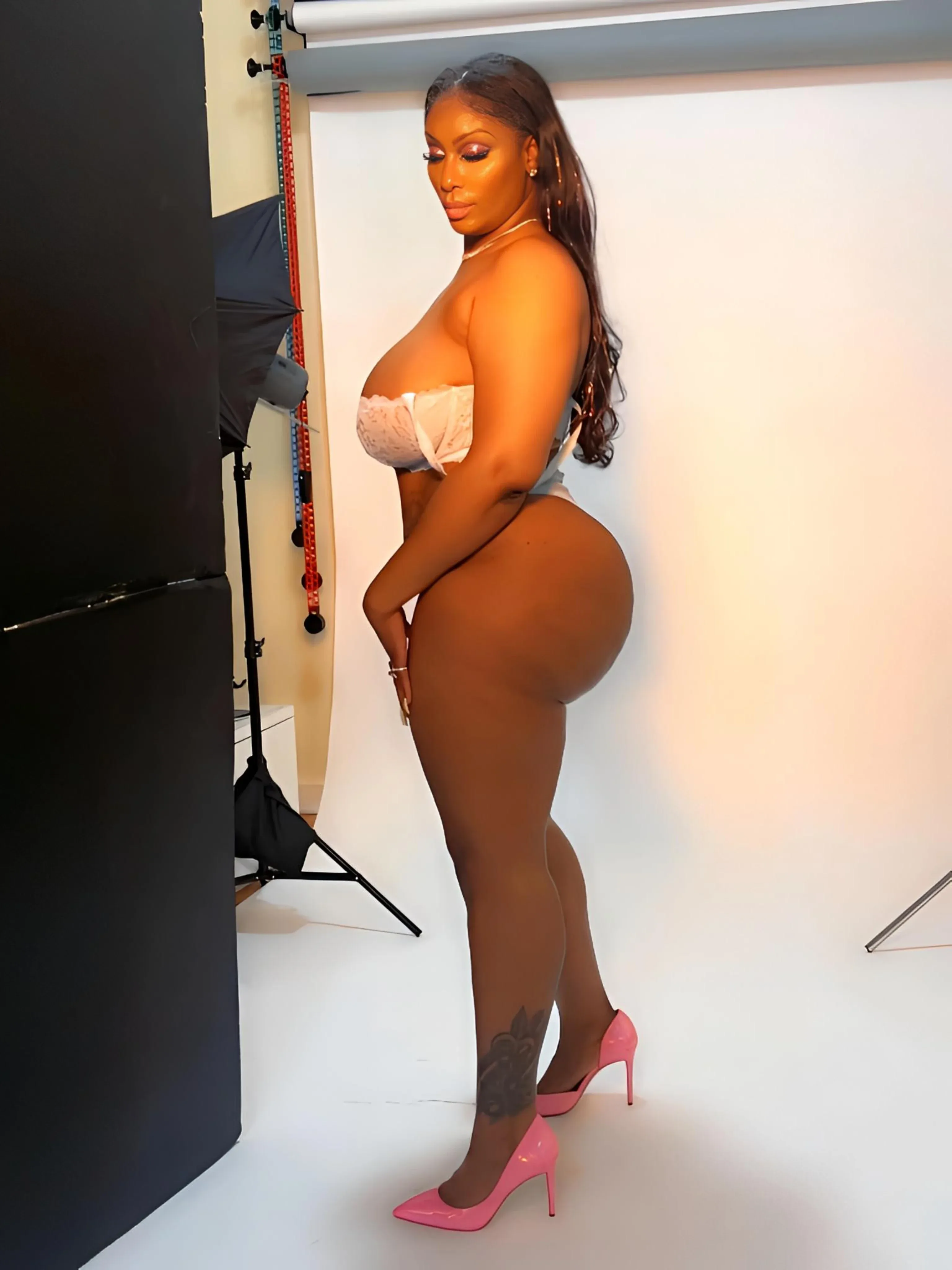 Erica Diggs photo 7 — American, Black