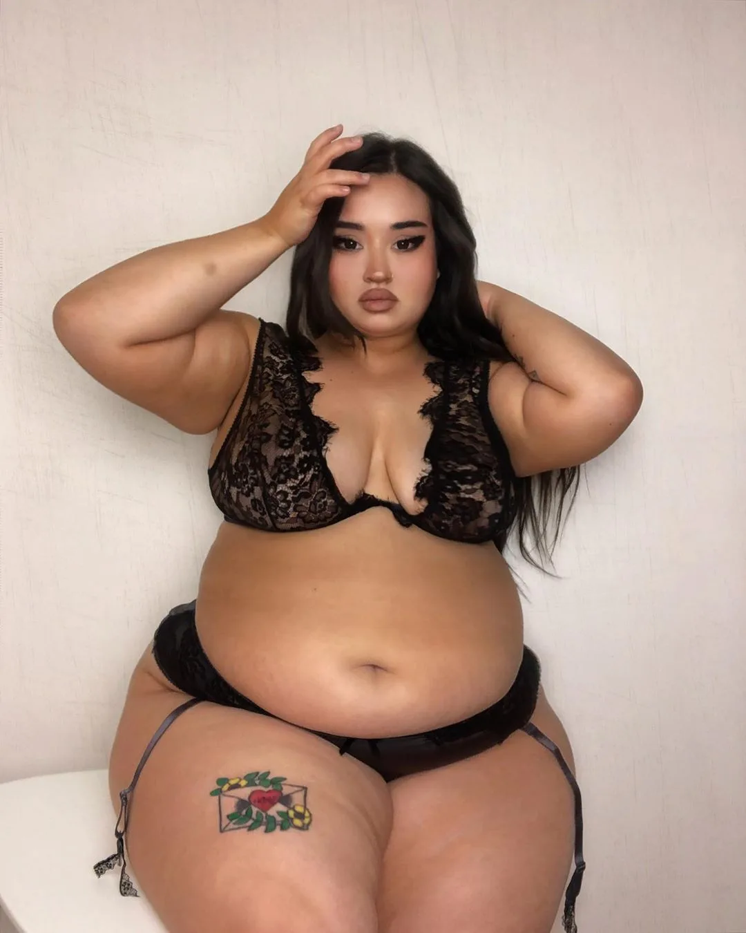 Erika Lipps photo 7 — Mixed-race (primarily Asian), Plus Size Model