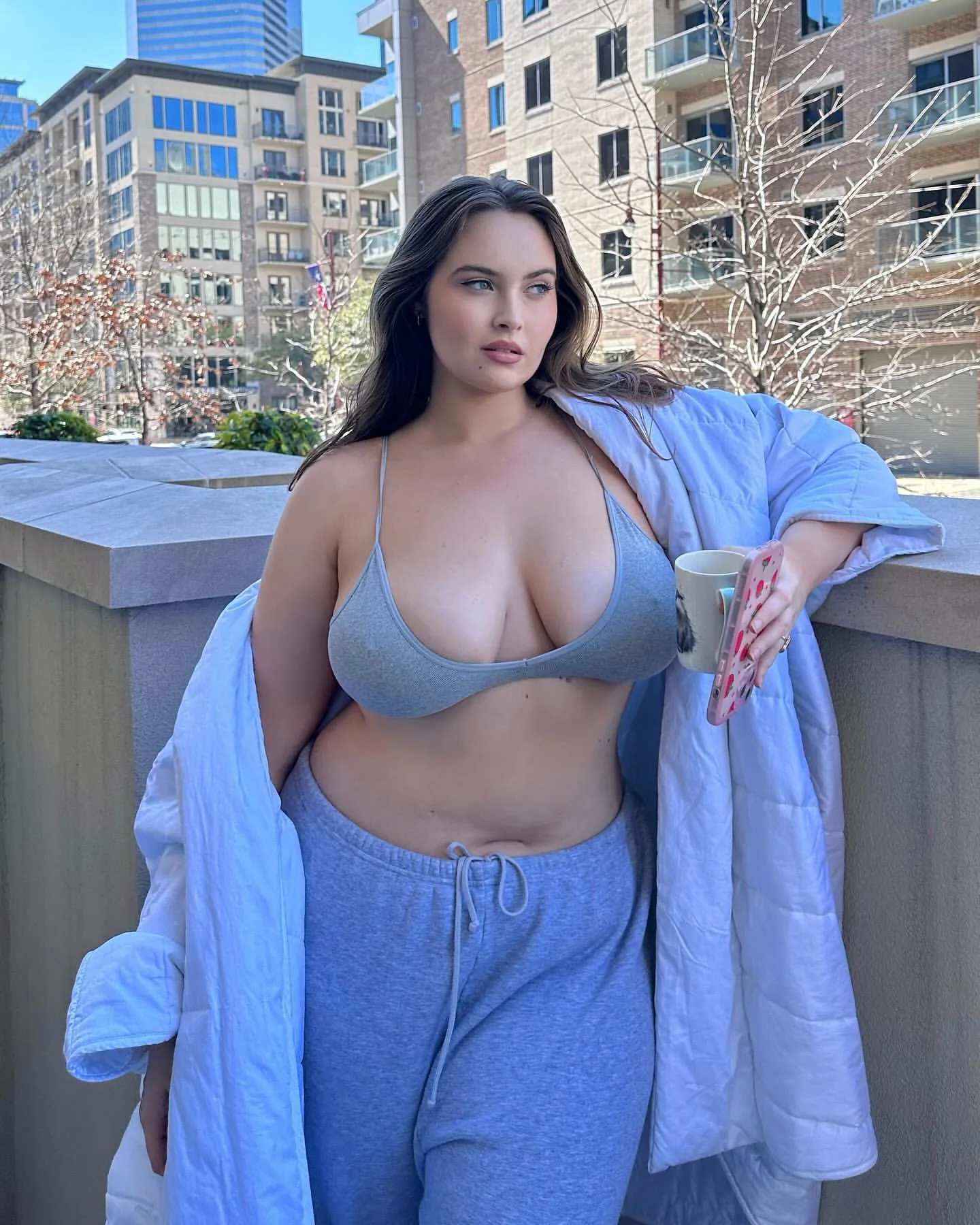 Erin Klay photo 6 — Actress, Glamour Model, Plus Size Model, Realtor, American